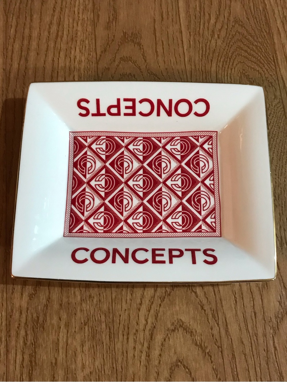 Concepts Concepts Almas Porcelain Decorative Small Tray red geometric pattern